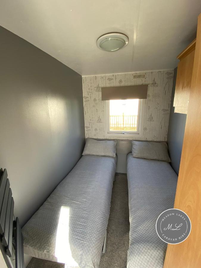 Promenade 566, Direct Beach Access, Close To Fantasy Island, Wifi, Pet Friendly - Meadow Lakes Caravan & Lodge Hire 斯凯格内斯 外观 照片