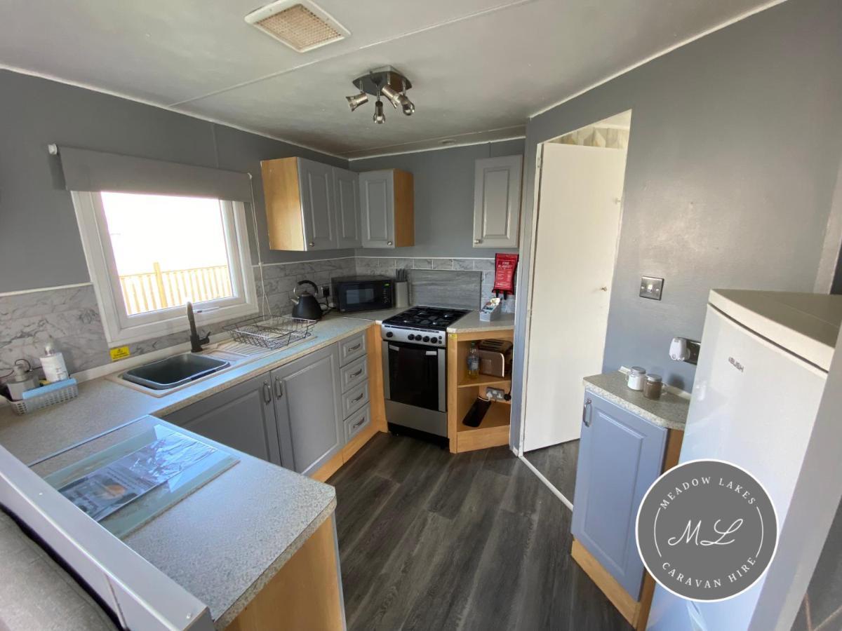 Promenade 566, Direct Beach Access, Close To Fantasy Island, Wifi, Pet Friendly - Meadow Lakes Caravan & Lodge Hire 斯凯格内斯 外观 照片
